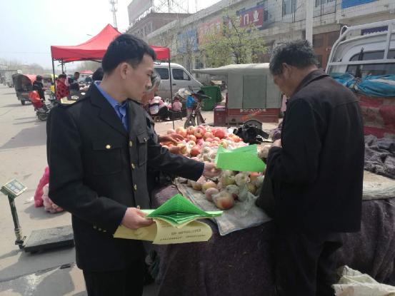 鄢陵县陈化店食药监管所:让“三无”食品“五毛”零食无处藏身